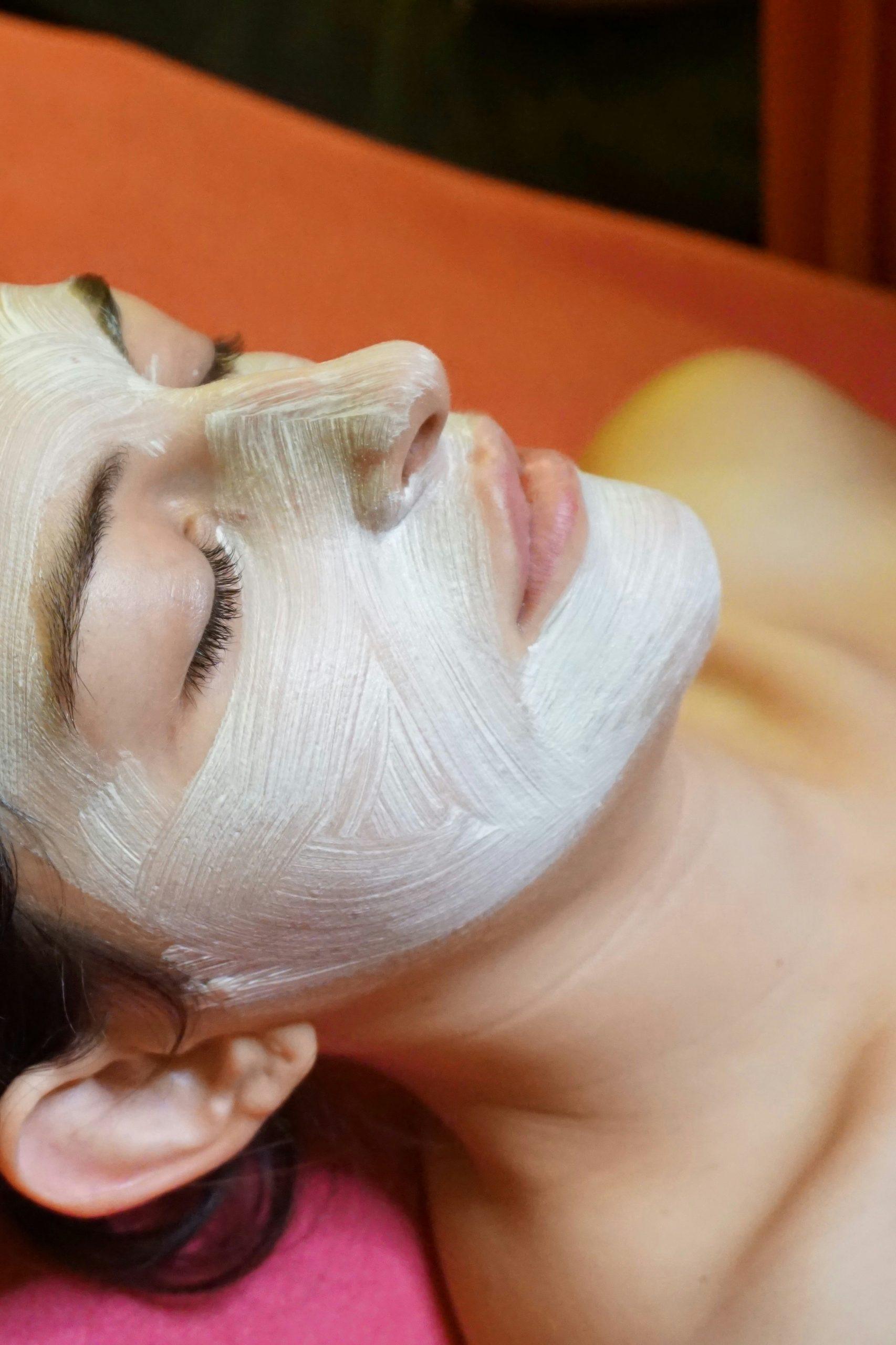 Facial Massage to Remove Acne