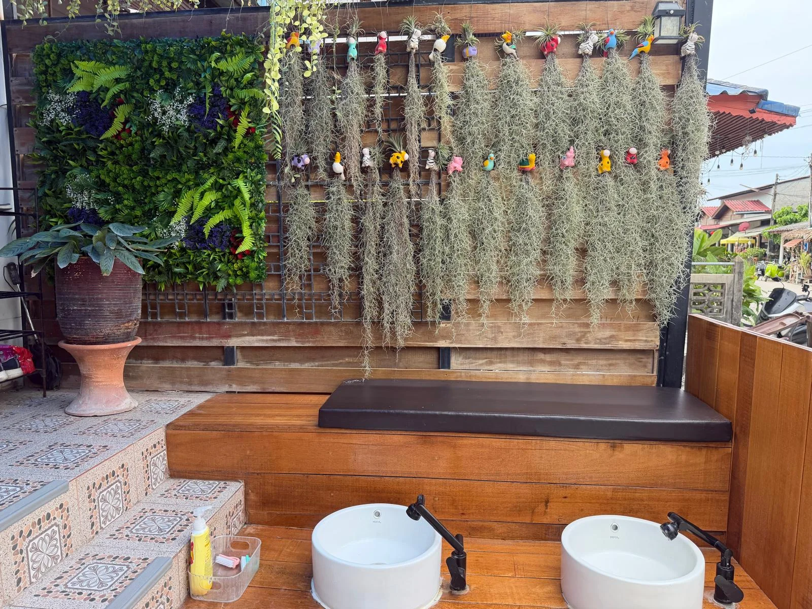 Storefront of Angila Massage Chaloklum Branch in Koh Phangan